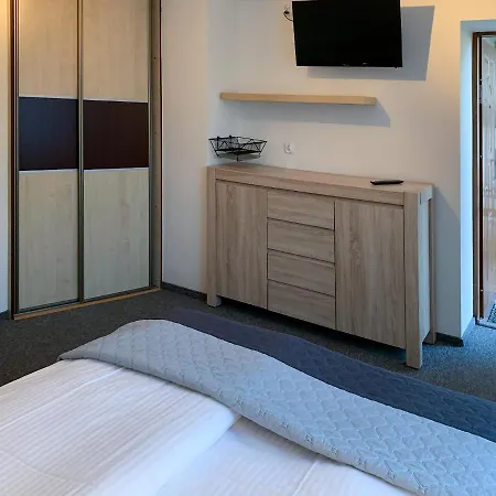 Δωμάτια σε οικογενειακή κατοικία Marlin