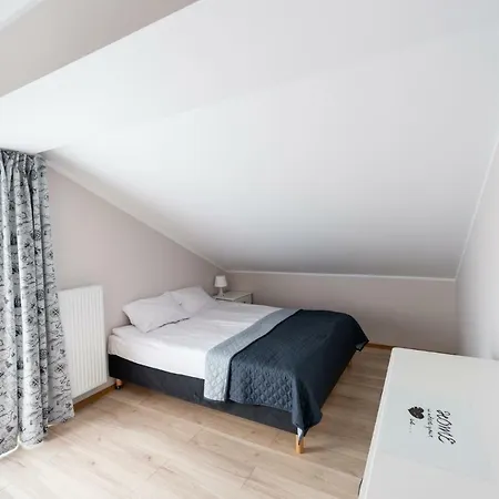 Δωμάτια σε οικογενειακή κατοικία Marlin *